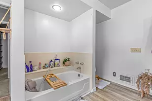 3361 Little Applegate Rd, Jacksonville, OR 97530 - Photo 10