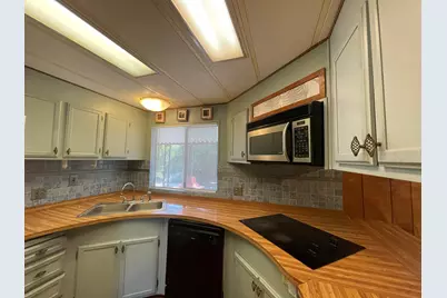 1095 Lee Roze Lane, Grants Pass, OR 97527 - Photo 20