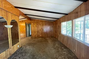 1095 Lee Roze Ln, Grants Pass, OR 97527 - Photo 10