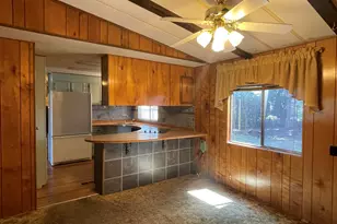 1095 Lee Roze Ln, Grants Pass, OR 97527 - Photo 12