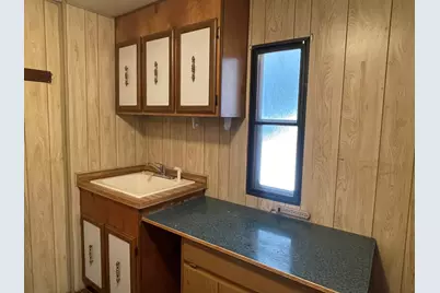 1095 Lee Roze Lane, Grants Pass, OR 97527 - Photo 14