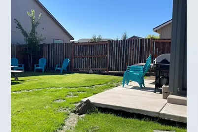 950 NW 26th Way, Redmond, OR 97756 - Photo 4