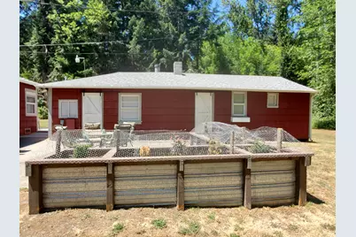 753 Albert Avenue, Glendale, OR 97442 - Photo 4