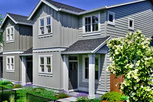 20728 SE Scout Pl, Bend, OR 97702 - Photo 2