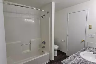 2746 SW Umatilla Ct, Redmond, OR 97756 - Photo 12