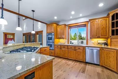 60829 Yellow Leaf Street, Bend, OR 97702 - Photo 6