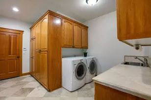 60829 Yellow Leaf St, Bend, OR 97702 - Photo 12