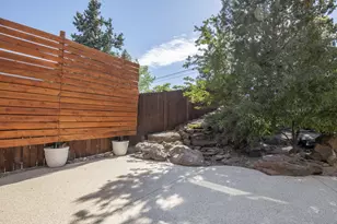 2711 NE Yellow Ribbon Dr, Bend, OR 97701 - Photo 36