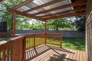 2711 NE Yellow Ribbon Dr, Bend, OR 97701 - Photo 32