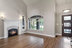 2711 NE Yellow Ribbon Dr, Bend, OR 97701 - Photo 2