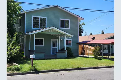 1011 SW I Street, Grants Pass, OR 97526 - Photo 2