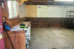 1011 SW I St, Grants Pass, OR 97526 - Photo 10