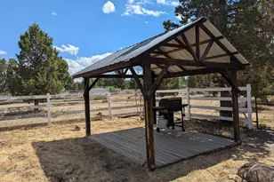 2643 SE Omaha St, Prineville, OR 97754 - Photo 26