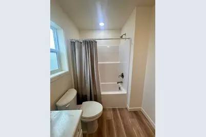 4069 S Pacific Highway #108, Medford, OR 97501 - Photo 10