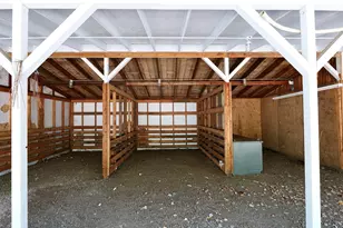 461 Sawyer Rd, Shady Cove, OR 97539 - Photo 8