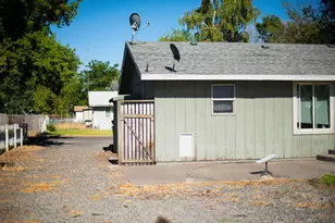 3037 Clearbrook Pl, Malin, OR 97632 - Photo 28