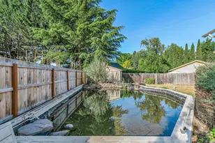 2430 Winslow Park Cir, Medford, OR 97504 - Photo 32