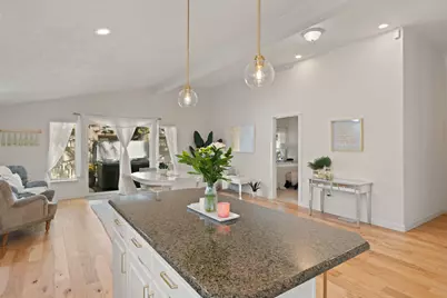 1109 W Yapoah Crater Drive, Sisters, OR 97759 - Photo 6
