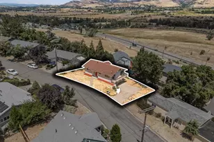 1179 N Main St, Ashland, OR 97520 - Photo 56