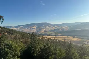 448 Timberlake Dr, Ashland, OR 97520 - Photo 6