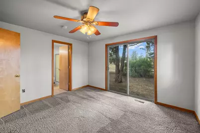 22818 McGrath Road, Bend, OR 97701 - Photo 34