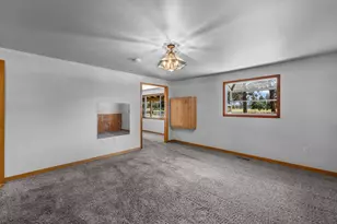22818 McGrath Rd, Bend, OR 97701 - Photo 14
