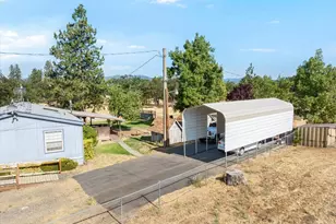 180 Glass Ln, White City, OR 97503 - Photo 32