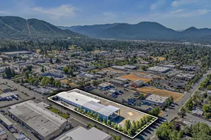 1990 NW Washington Blvd, Grants Pass, OR 97526 - Photo 1