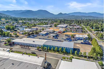 1990 NW Washington Boulevard, Grants Pass, OR 97526 - Photo 2