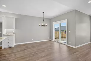 3719 Carlin Dr, Medford, OR 97504 - Photo 18