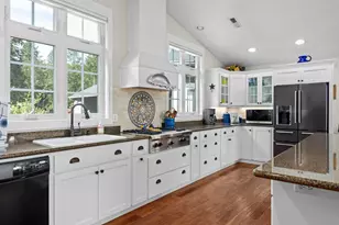 700 Rogue Wood Dr, White City, OR 97503 - Photo 30