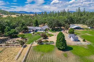 700 Rogue Wood Dr, White City, OR 97503 - Photo 54