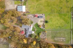 700 Rogue Wood Dr, White City, OR 97503 - Photo 78