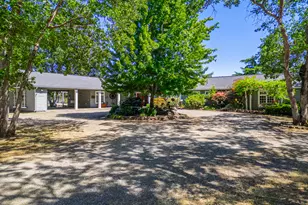 700 Rogue Wood Dr, White City, OR 97503 - Photo 48