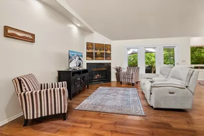 2777 NW Champion Circle, Bend, OR 97703 - Photo 8