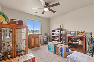 327 Brookhaven Dr, Central Point, OR 97502 - Photo 28