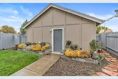 327 Brookhaven Drive, Central Point, OR 97502 - Photo 18