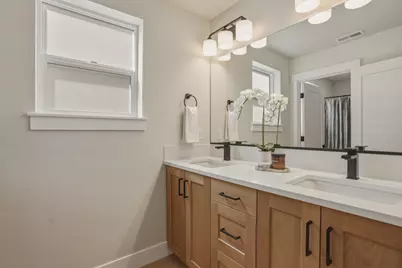 60858 SE Barstow Place, Bend, OR 97702 - Photo 8