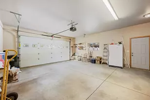 16676 McClintock Pl, La Pine, OR 97739 - Photo 32