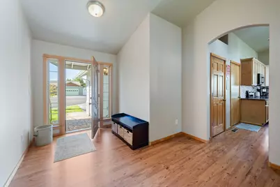 16676 McClintock Place, La Pine, OR 97739 - Photo 4