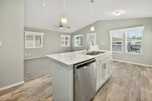 3555 S Pacific Hwy, Medford, OR 97501 - Photo 12