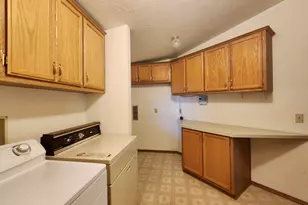 1001 SE 15th St, Bend, OR 97702 - Photo 22