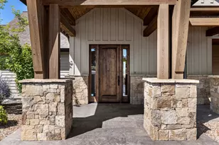 15673 SW Mecate Ln, Powell Butte, OR 97753 - Photo 4