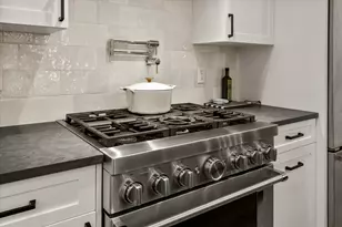 1181 NW Singleton Pl, Bend, OR 97703 - Photo 22