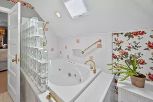 496 Beach St, Ashland, OR 97520 - Photo 54