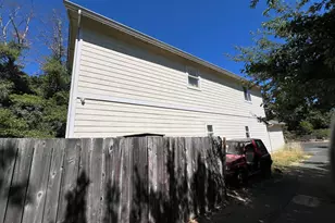 253 SW Central Ave, Grants Pass, OR 97526 - Photo 22