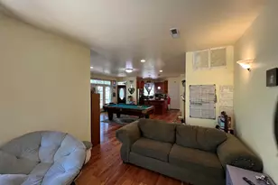 253 SW Central Ave, Grants Pass, OR 97526 - Photo 12