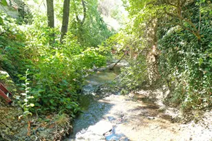 253 SW Central Ave, Grants Pass, OR 97526 - Photo 8