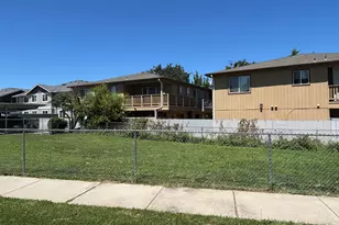 38 Lewis Ave, Medford, OR 97501 - Photo 6