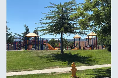 38 Lewis Avenue, Medford, OR 97501 - Photo 4